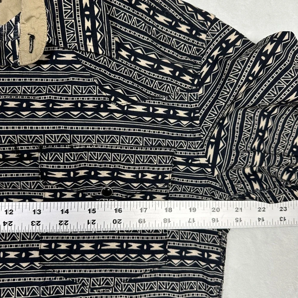 ROPER‎ Pearl Snap Aztec Tribal Print Men's Medium Long Sleeve Button Down Shirt